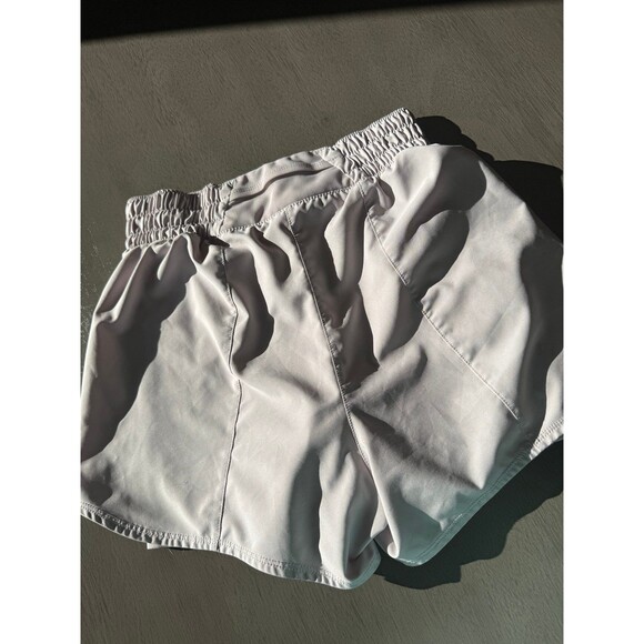 Nike Women's Dri-FIT One High-Rise 2-In-1 Shorts 3 In - Picture 7 of 9